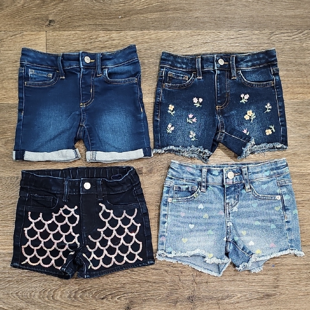 Girls Bundle Of Stylish Denim Shorts Size 4 & XS(4/5)